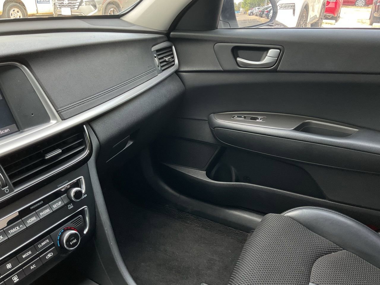 Used 2019 Kia Optima S image 35