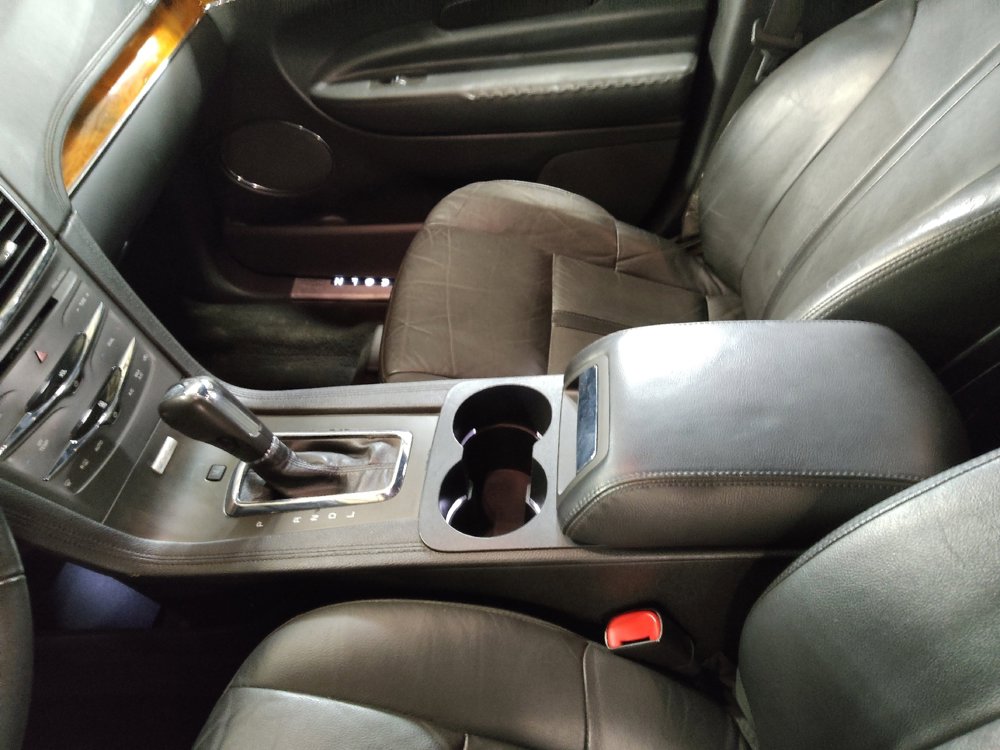 Used 2015 Lincoln MKT AWD image 26