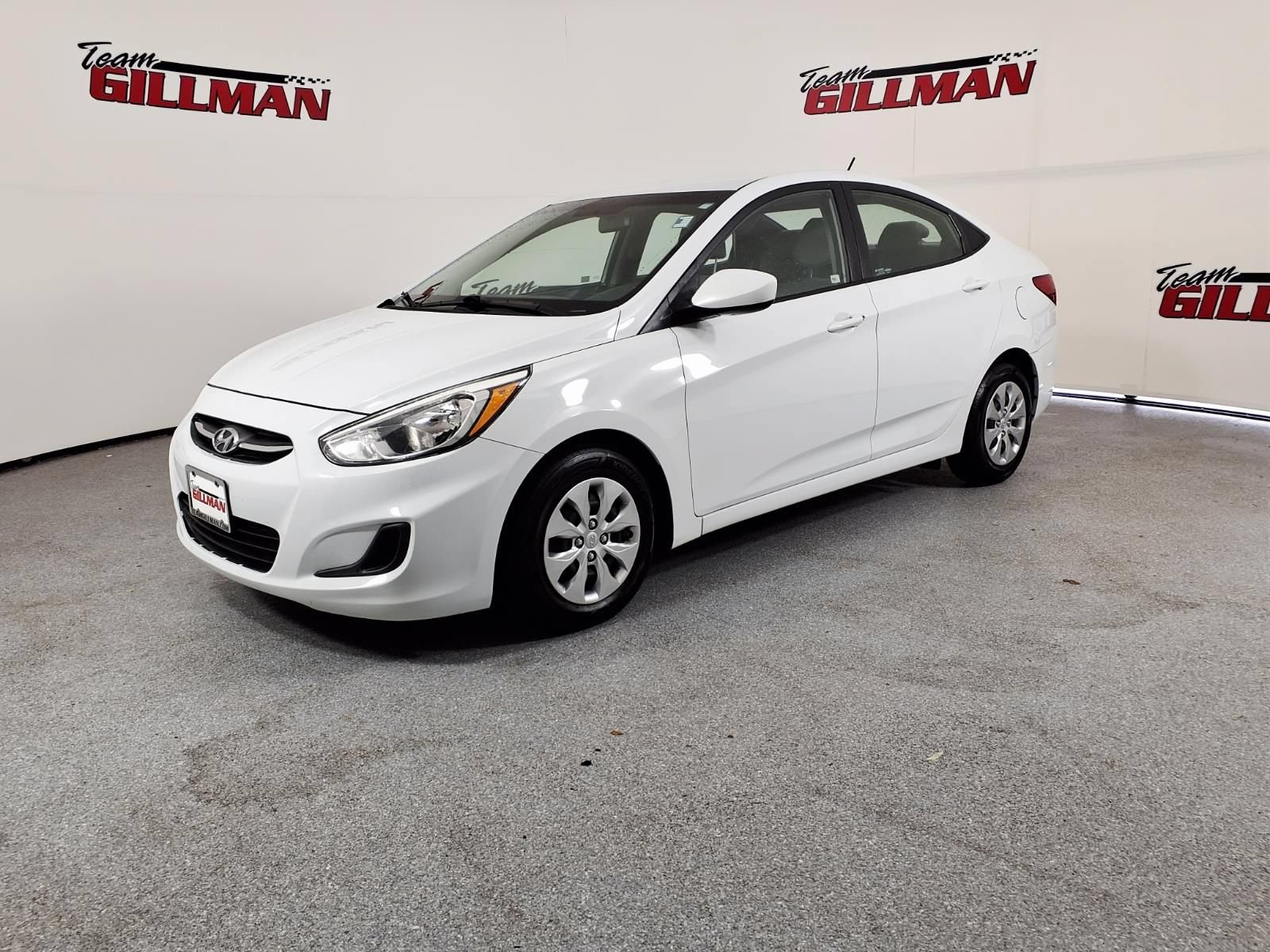 Used 2017 Hyundai Accent SE FWD image 3
