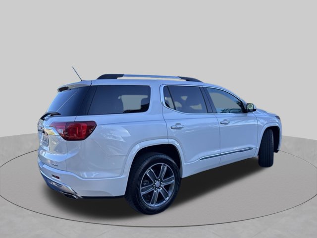 Used 2017 GMC Acadia Denali w/ Technology Package AWD/4WD image 11