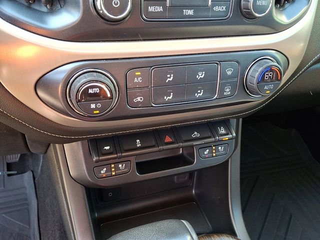 Used 2018 GMC Canyon Denali image 12
