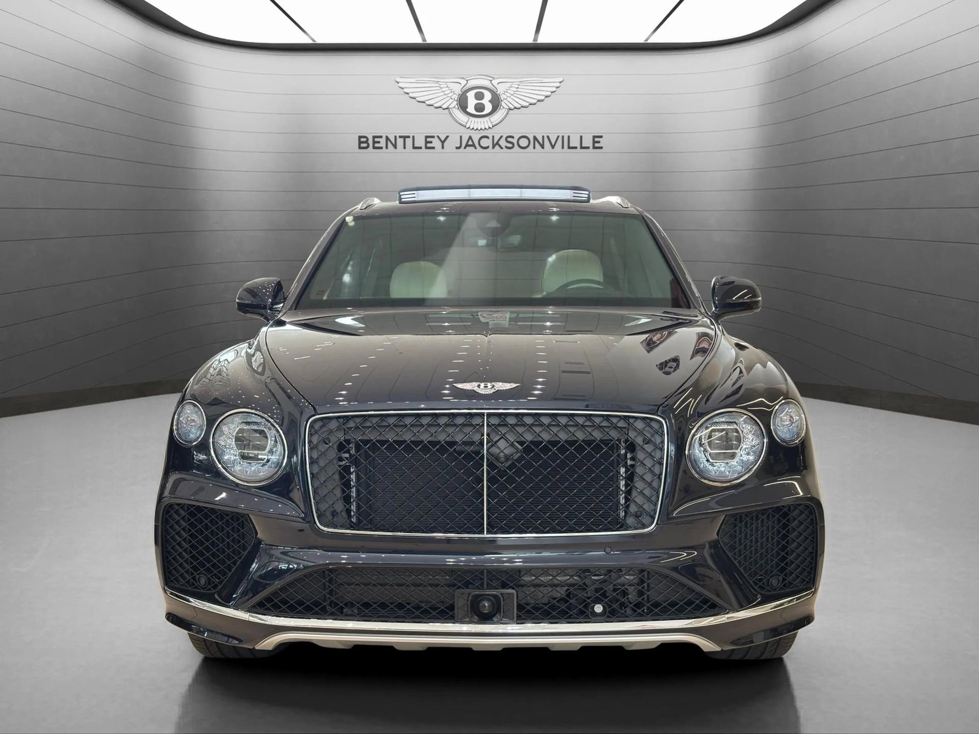 Used 2024 Bentley Bentayga Extended Wheelbase image 10