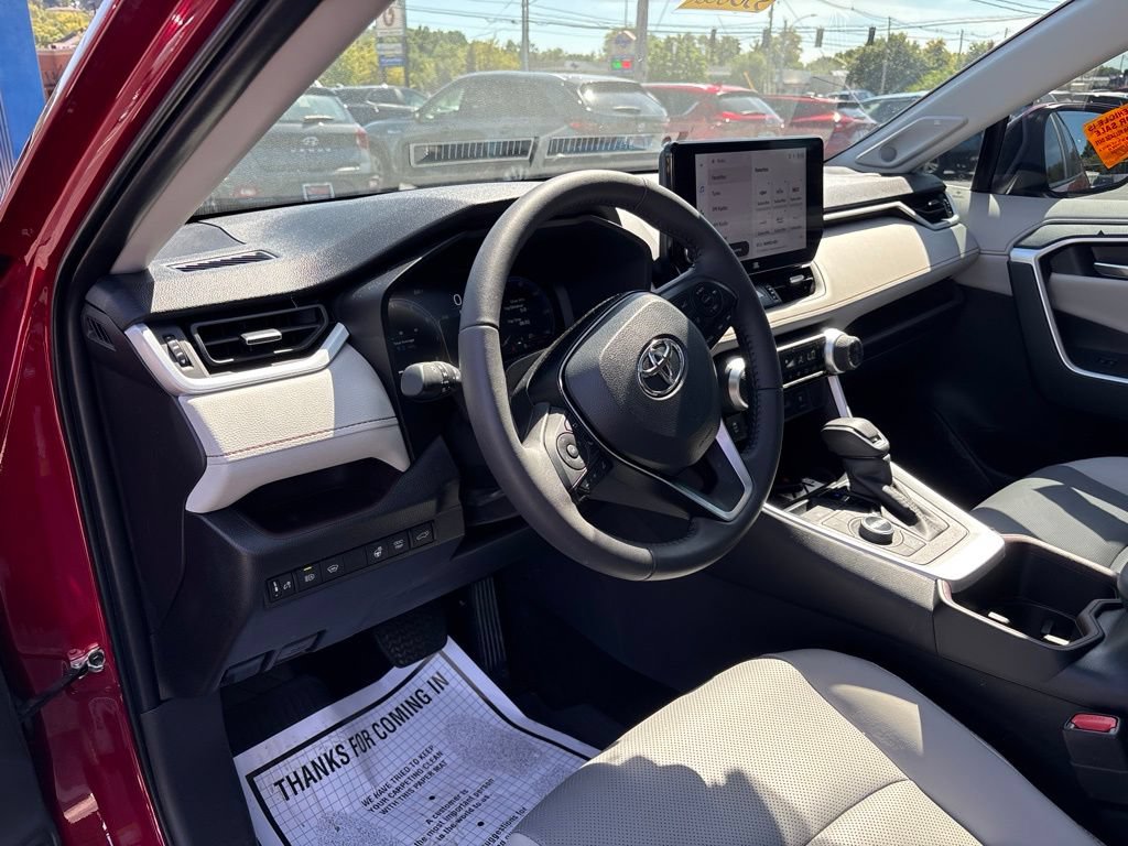 Used 2025 Toyota RAV4 Limited w/ Weather Package AWD/4WD image 16