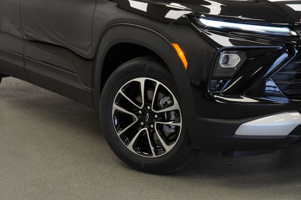 New 2026 Chevrolet TrailBlazer LT w/ Convenience Package FWD image 9