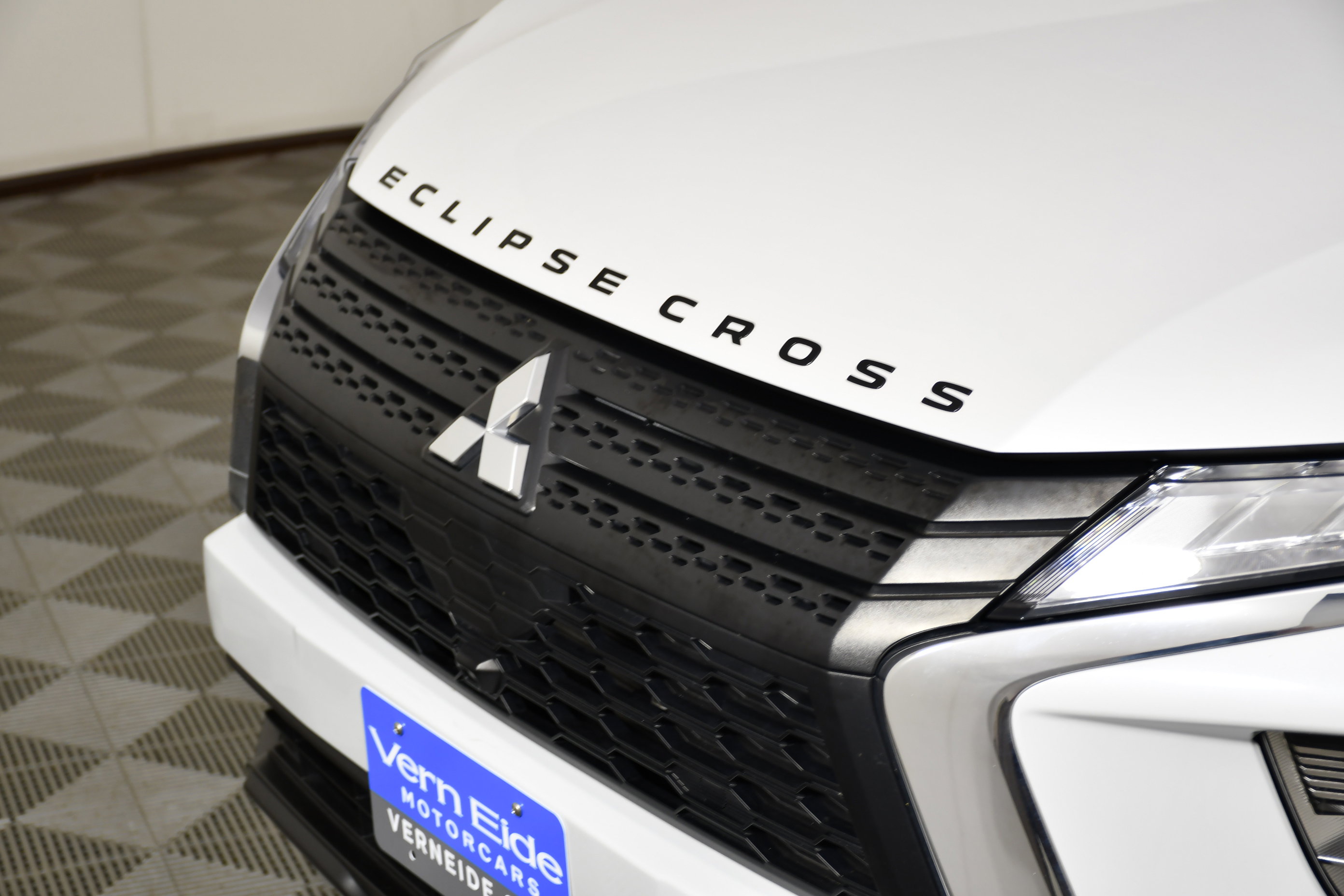 Used 2023 Mitsubishi Eclipse Cross LE AWD/4WD image 11