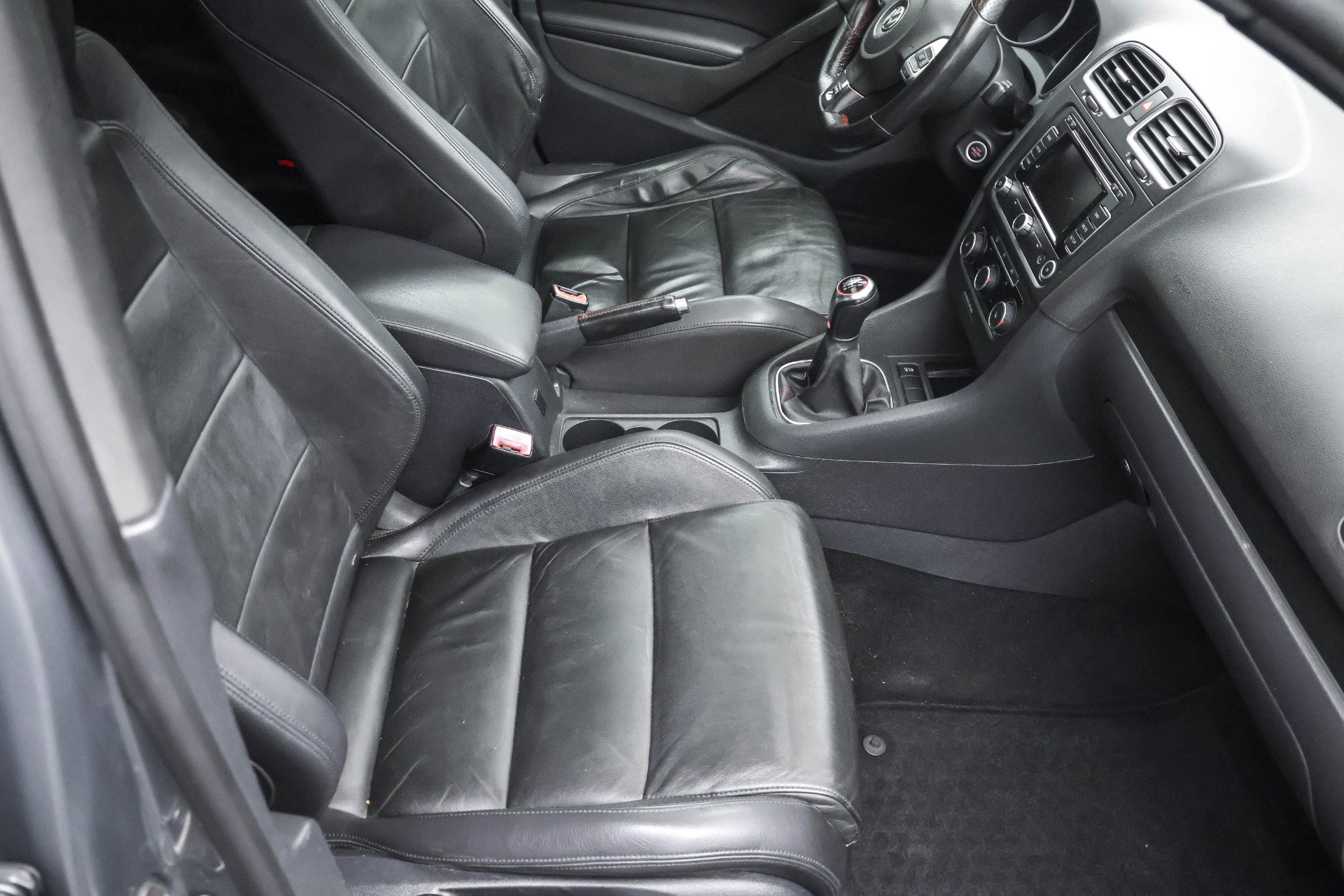 Used 2011 Volkswagen GTI Autobahn image 24