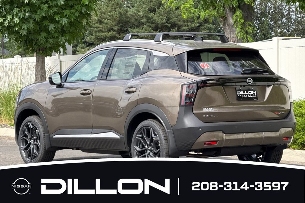 New 2026 Nissan Kicks SR AWD/4WD image 9