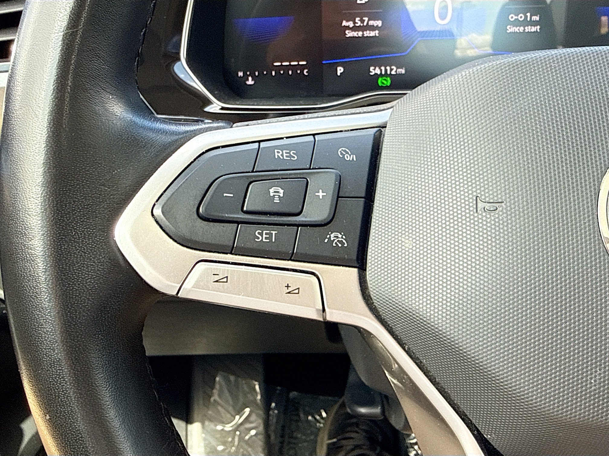 Used 2024 Volkswagen Jetta SE image 39