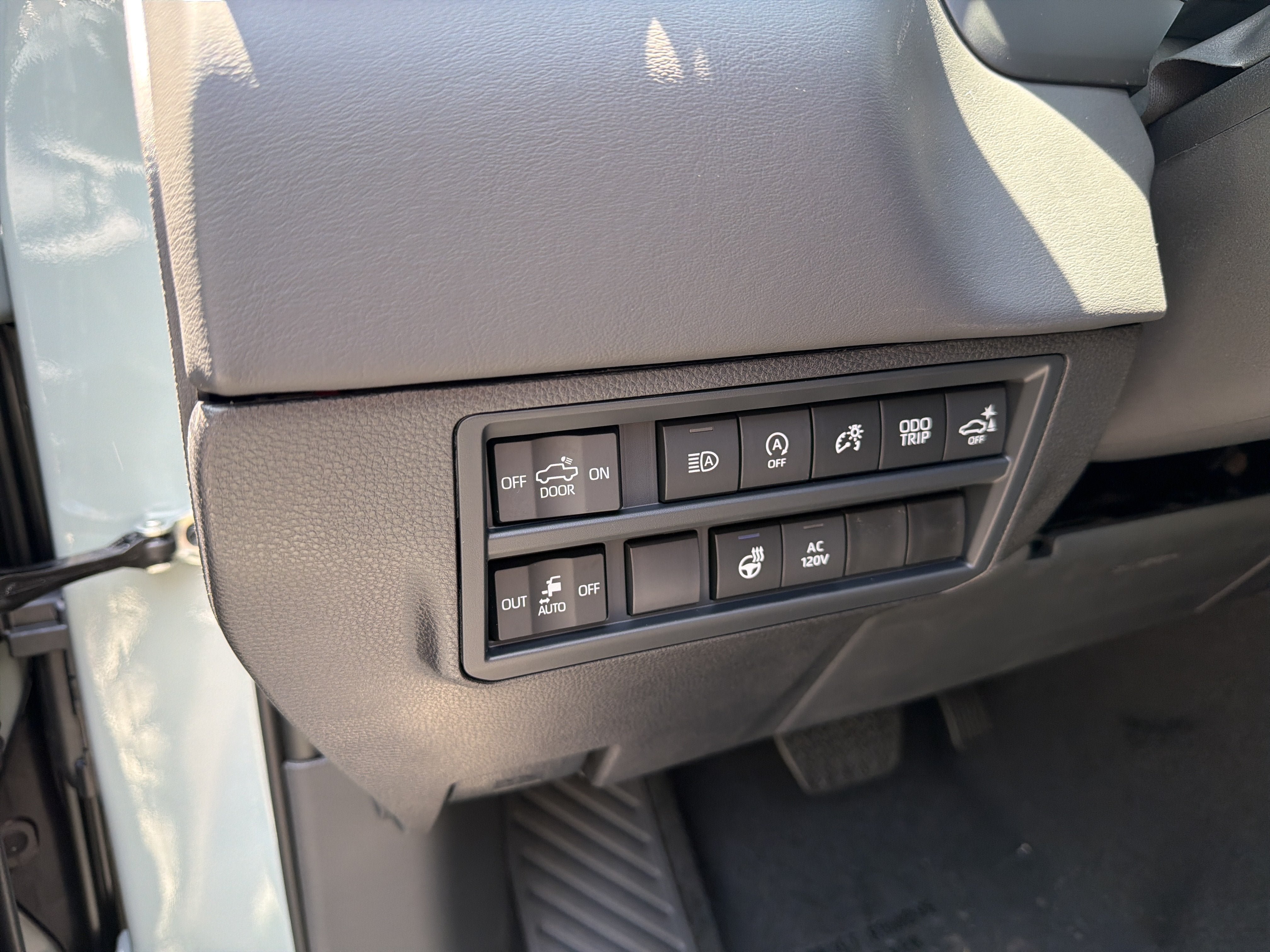 New 2026 Toyota Tundra Platinum AWD/4WD image 14