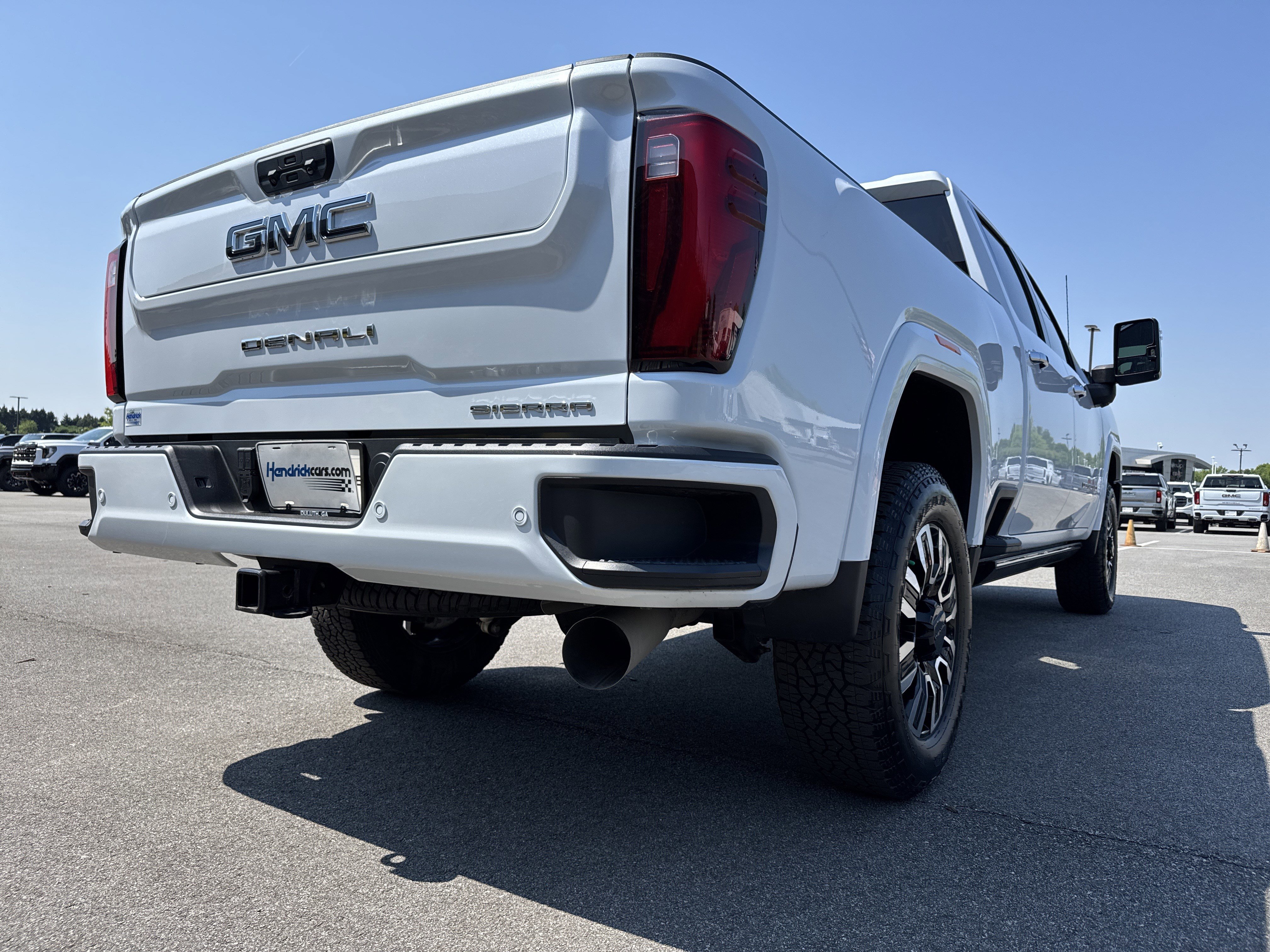 Used 2026 GMC Sierra 2500 Denali Ultimate AWD/4WD image 10