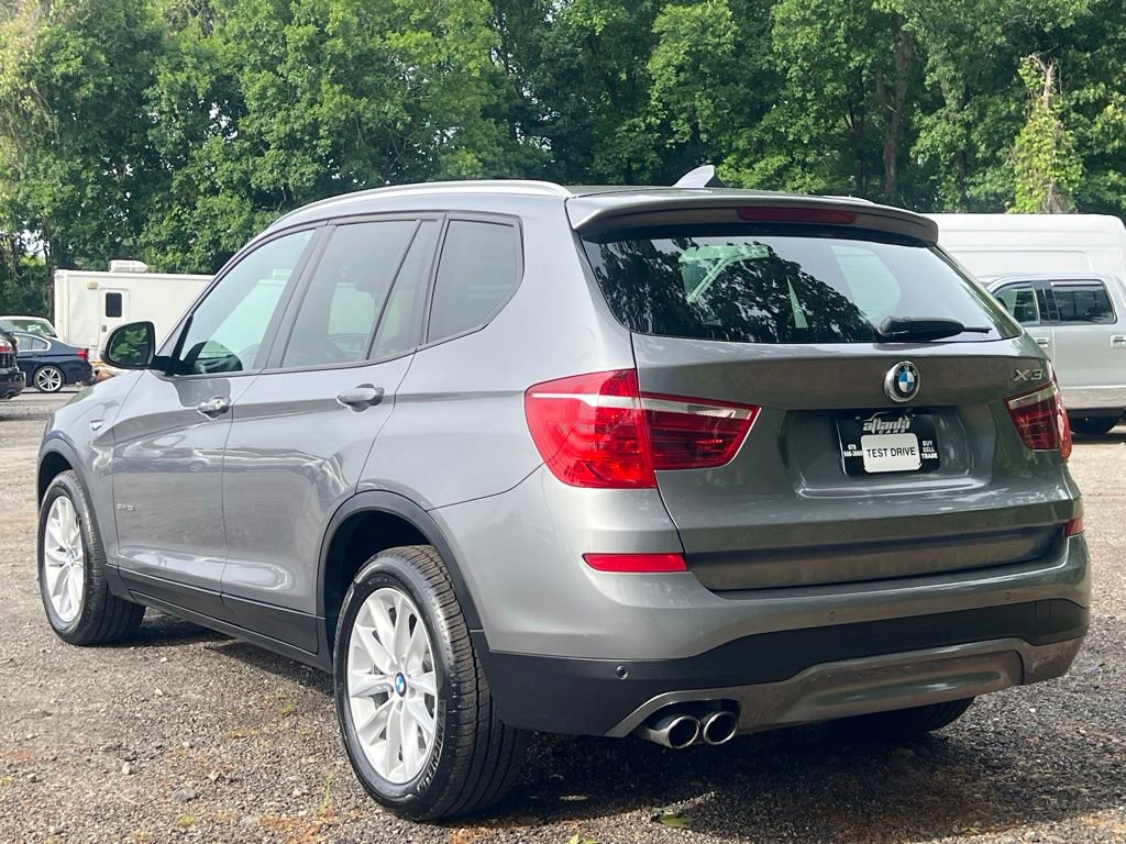 Used 2016 BMW X3 sDrive28i RWD image 3