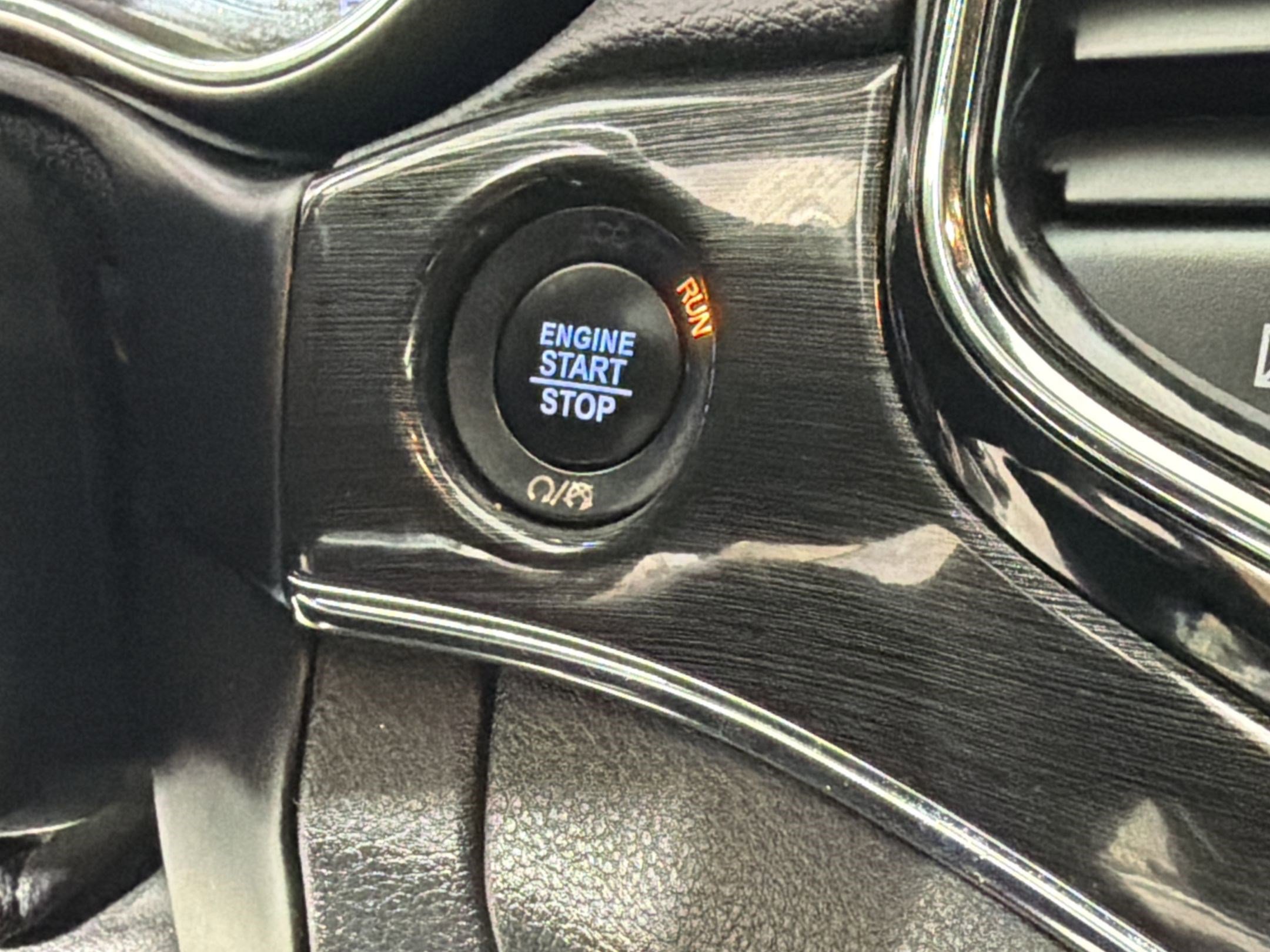 Used 2019 Jeep Grand Cherokee Trailhawk AWD/4WD image 26