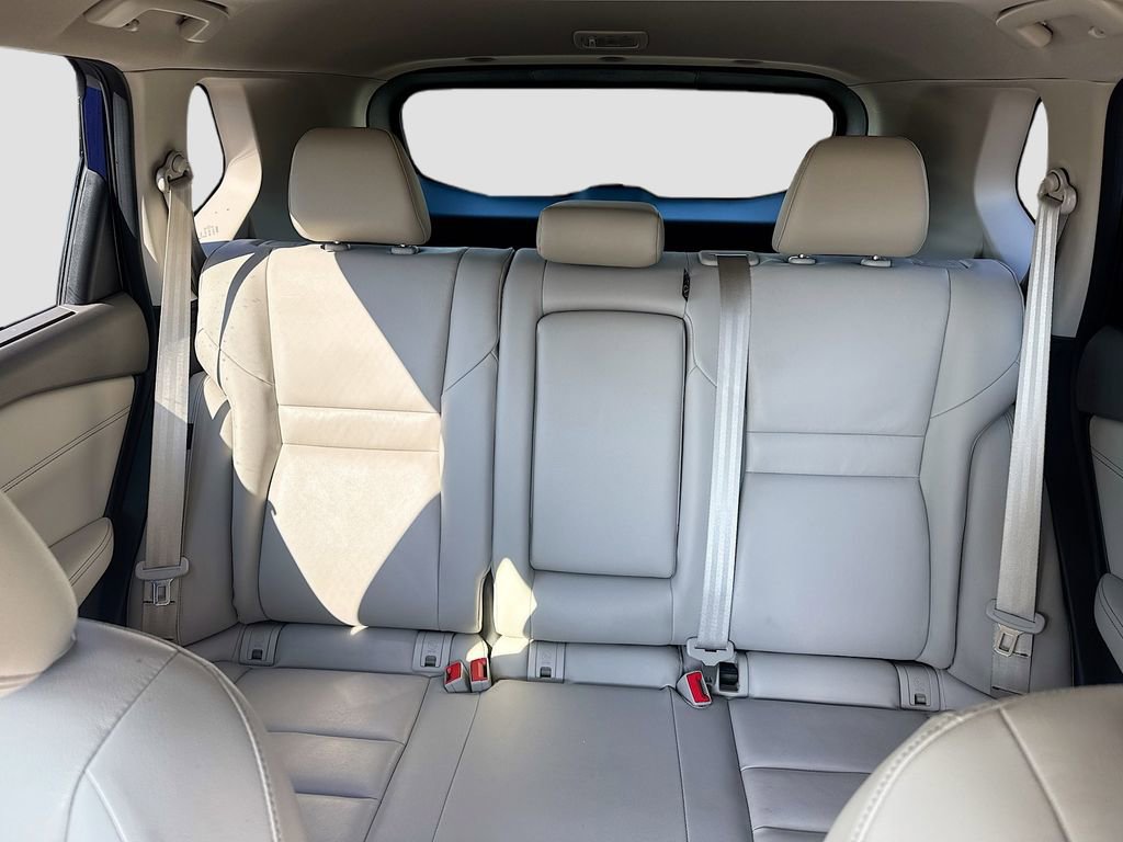 Used 2023 Nissan Rogue SL w/ SL Premium Package image 29