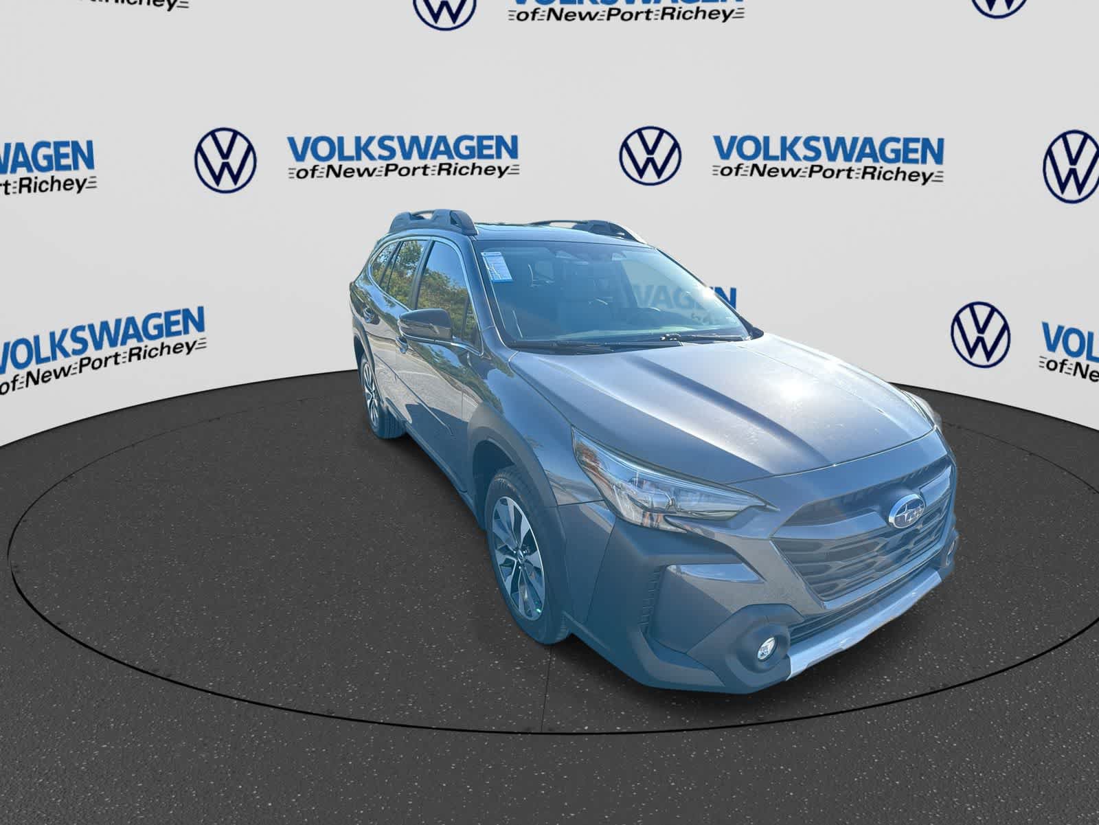 Used 2025 Subaru Outback Limited AWD/4WD image 16