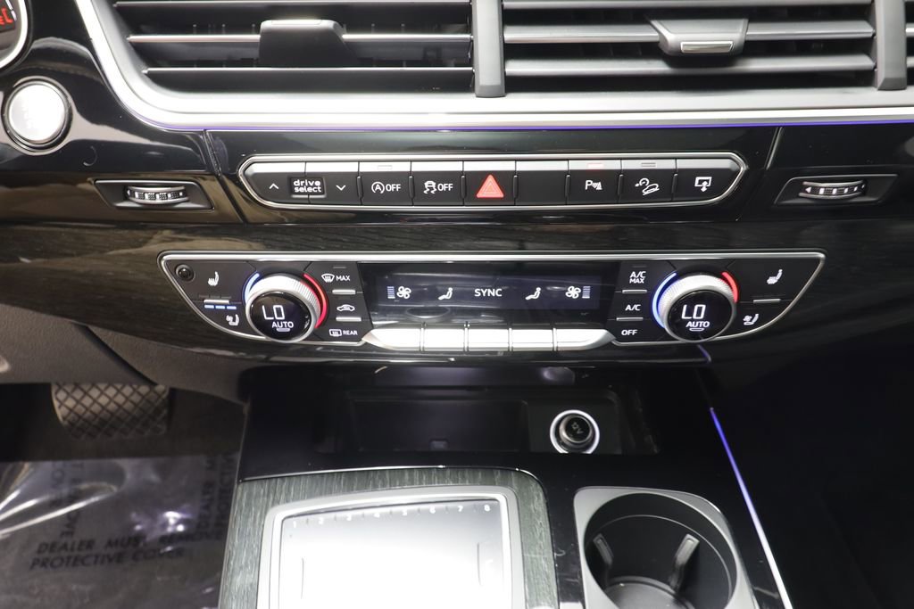 Used 2017 Audi Q7 3.0T Prestige w/ Prestige Package image 13