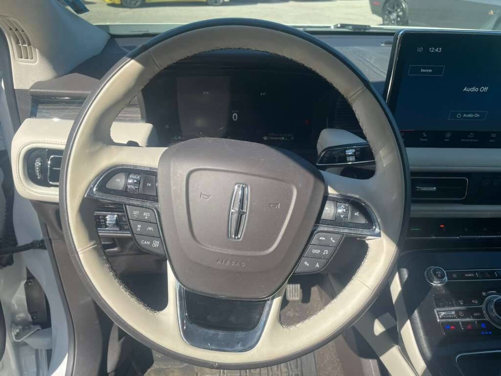 Used 2022 Lincoln Nautilus Black Label image 11