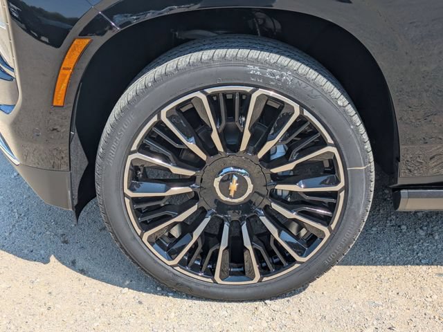 New 2026 Chevrolet Suburban High Country AWD/4WD image 7
