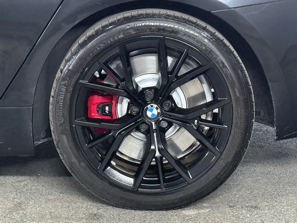 Used 2023 BMW M550i xDrive w/ Executive Package image 13