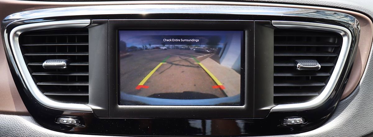 Used 2023 Chrysler Voyager LX FWD image 52