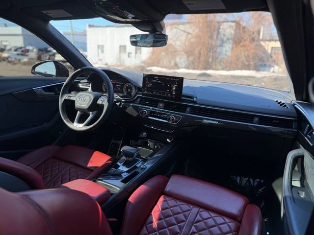 Used 2021 Audi S4 Premium Plus w/ Premium Plus Package image 16