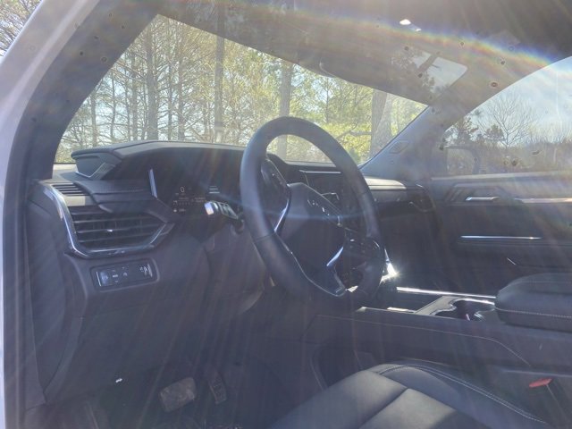 Used 2025 GMC Acadia Elevation w/ Elevation Premium Package image 16