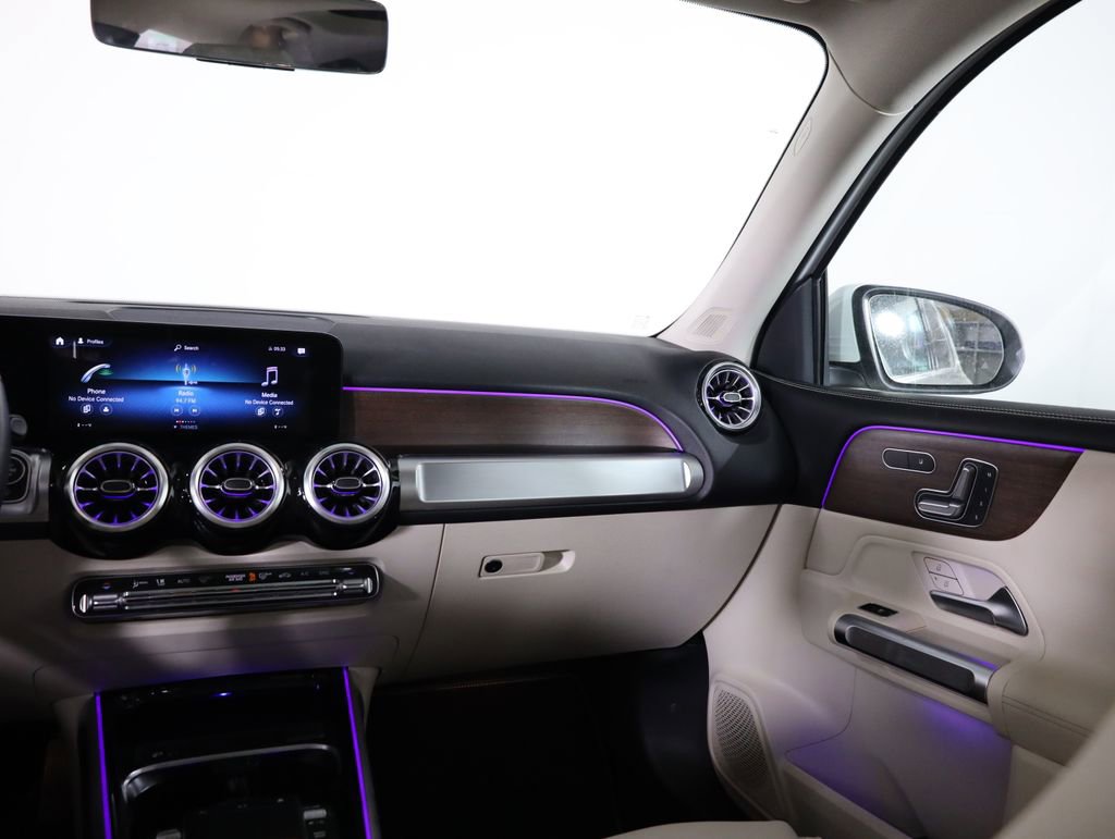 Used 2023 Mercedes-Benz GLB 250 image 42