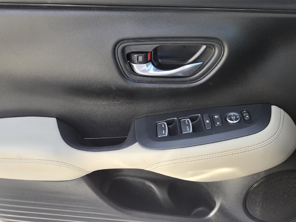 Certified 2024 Honda HR-V EX-L image 27