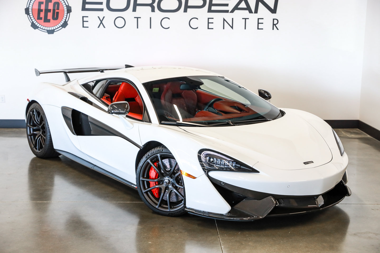 Used 2016 McLaren 570S Coupe RWD image 3