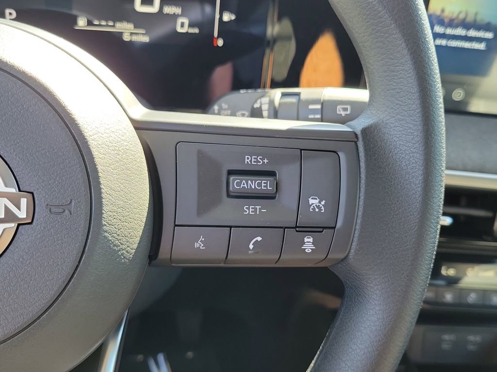 New 2026 Nissan Kicks SV w/ Illumination Package FWD image 7