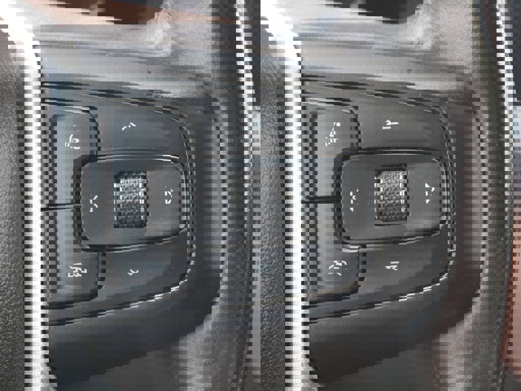 Used 2022 GMC Sierra 1500 SLT image 10