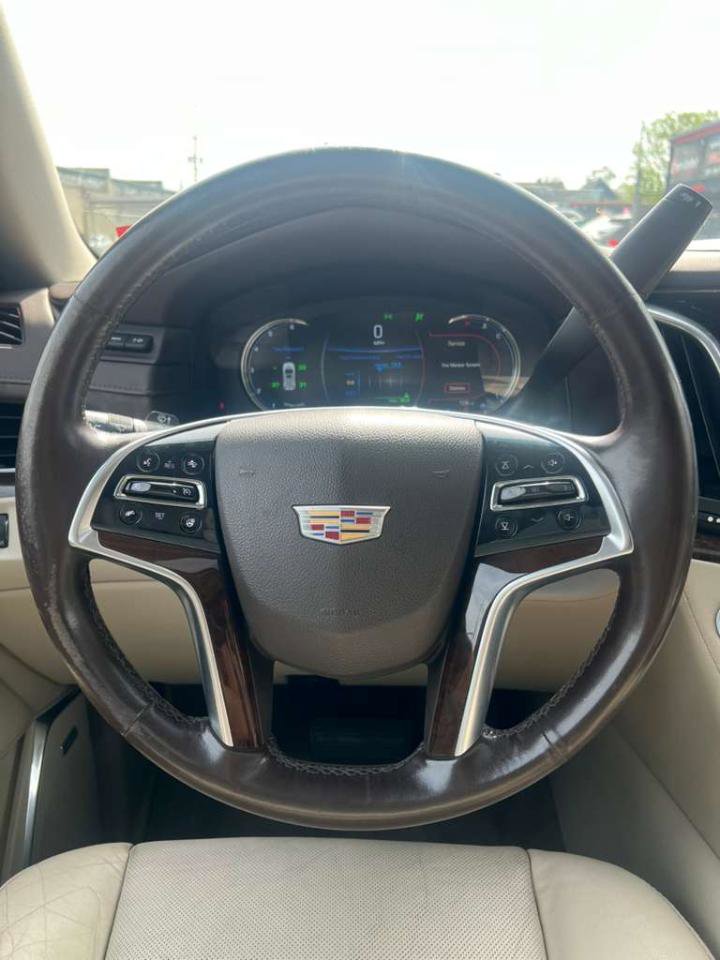 Used 2016 Cadillac Escalade ESV Luxury image 22