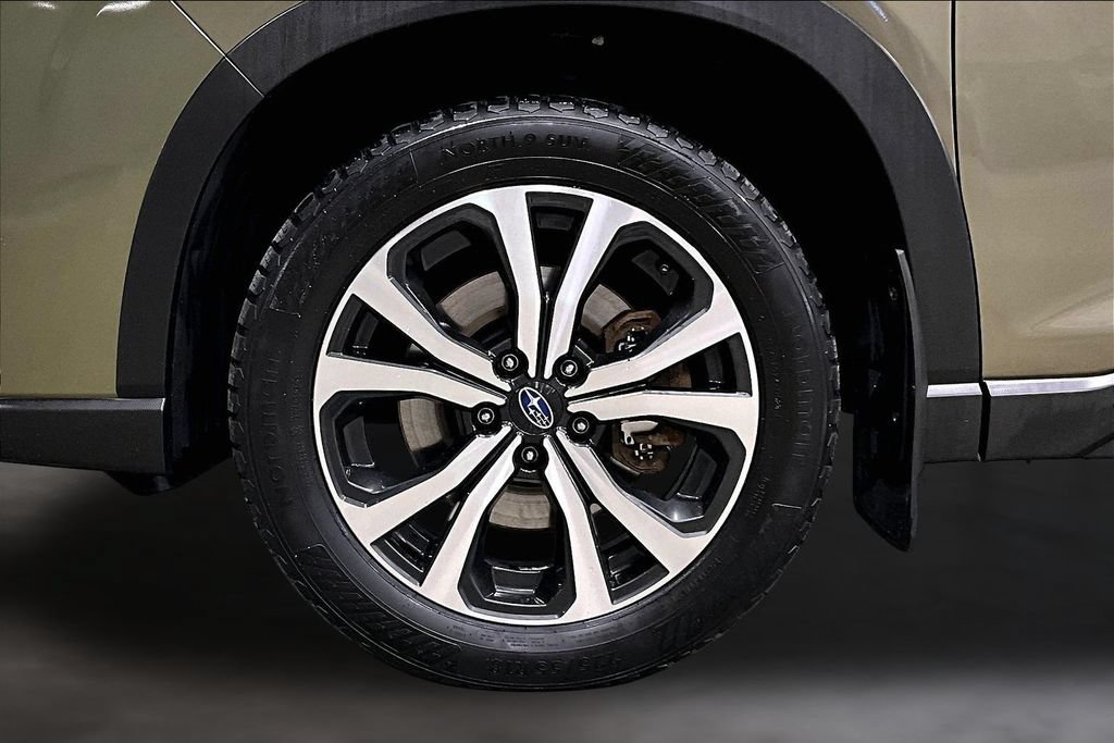 Used 2023 Subaru Forester Limited AWD/4WD image 34