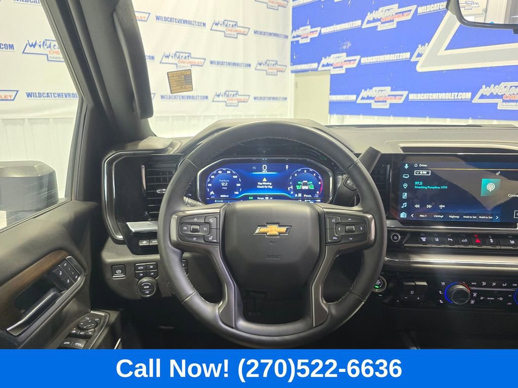 Used 2025 Chevrolet Silverado 3500 High Country w/ High Country Premium Package image 2