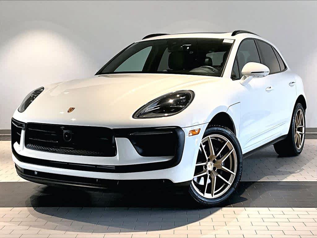 Used 2026 Porsche Macan AWD/4WD video 1