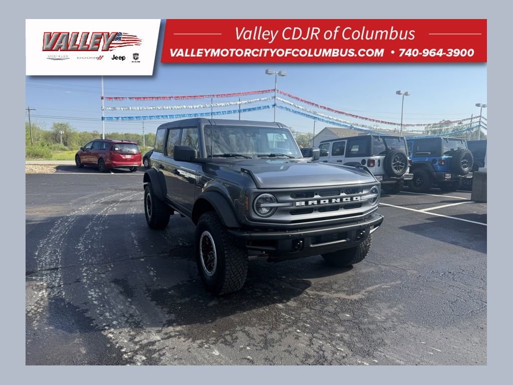 Used 2023 Ford Bronco Big Bend w/ Sasquatch Package AWD/4WD image 1