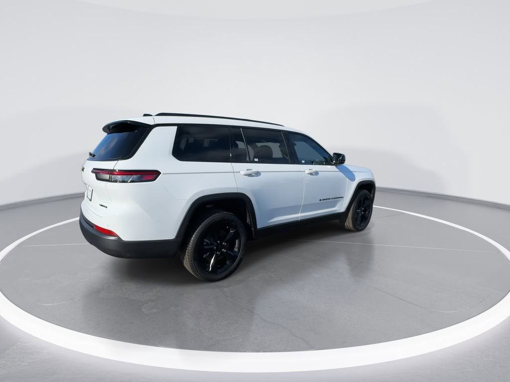 Used 2025 Jeep Grand Cherokee L Limited w/ Black Appearance Package image 8