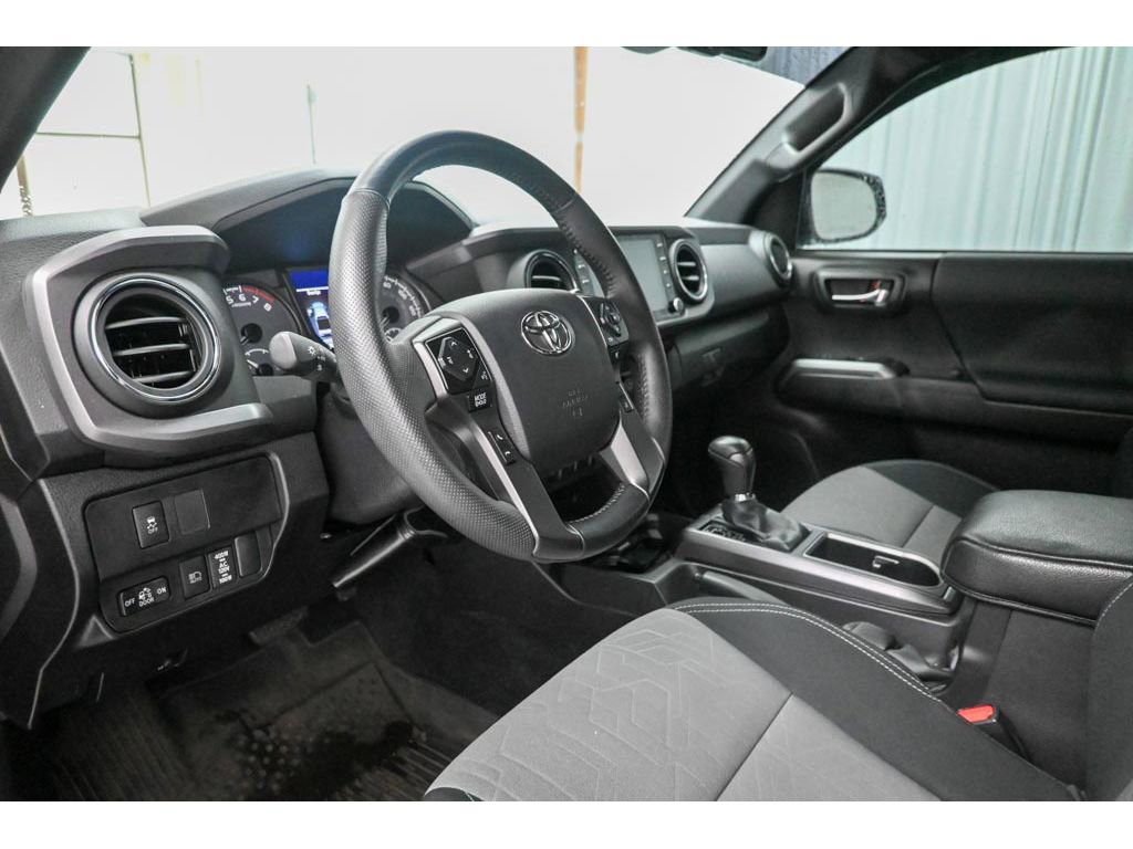 Used 2023 Toyota Tacoma TRD Off-Road image 8