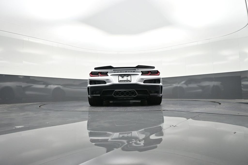 Used 2026 Chevrolet Corvette Z06 w/ Stealth Interior Trim Package image 25