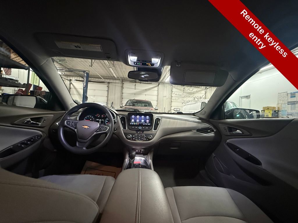 Used 2021 Chevrolet Malibu LT image 38