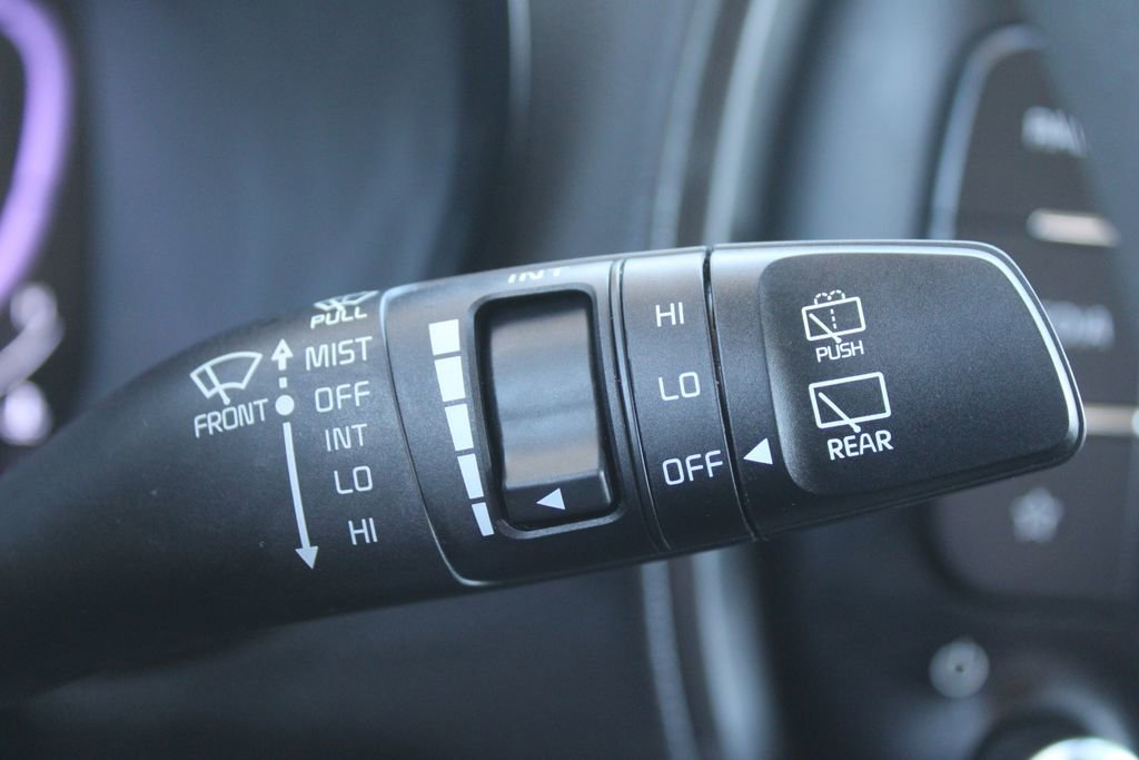 Certified 2025 Kia Soul LX image 31