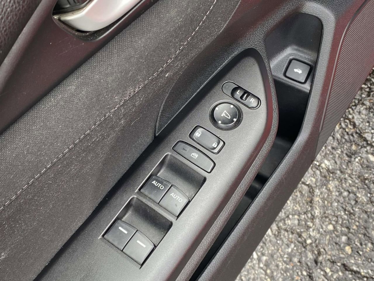 Used 2019 Honda Civic EX image 16