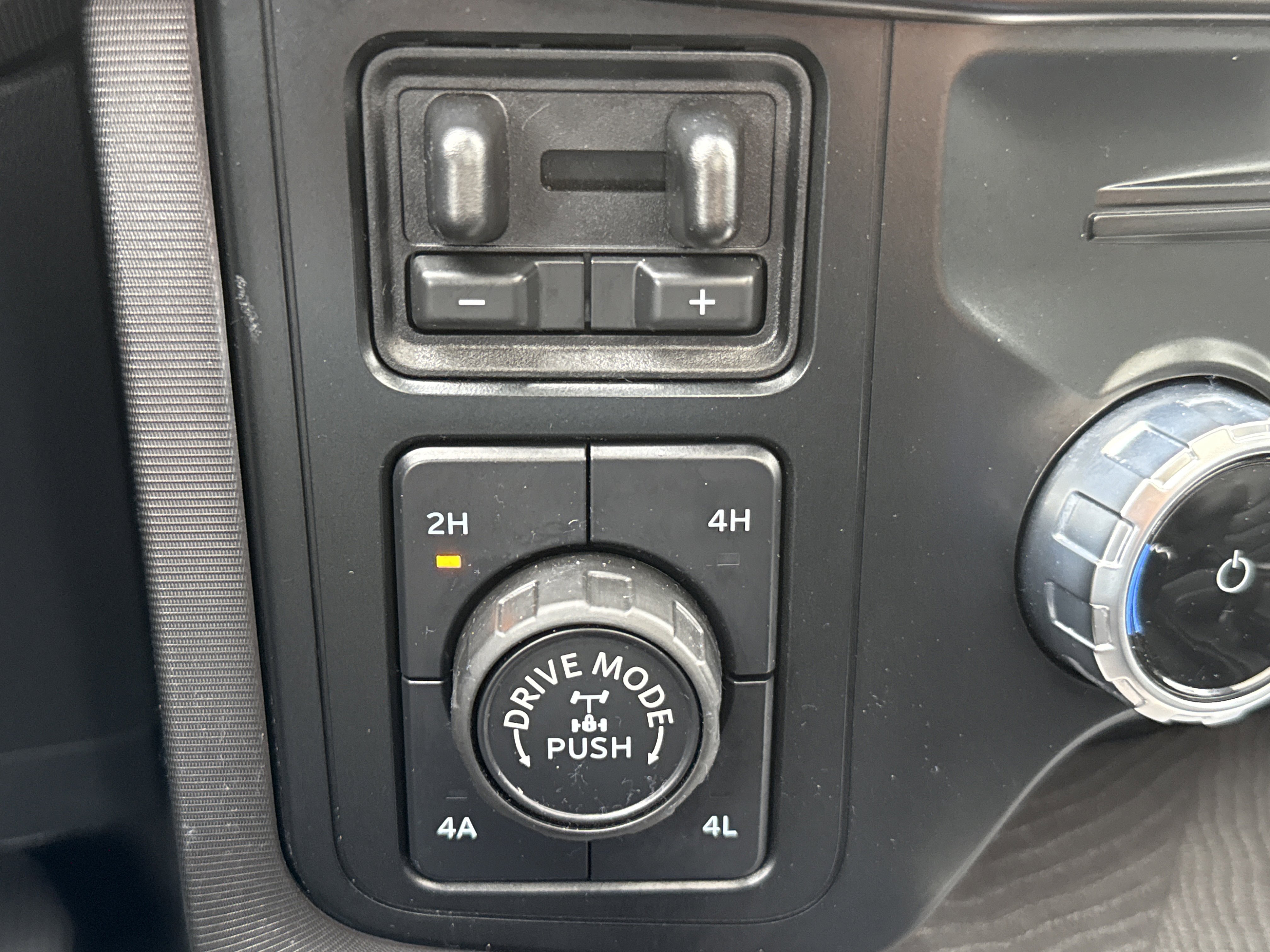 Used 2023 Ford F150 Platinum w/ Equipment Group 701A High image 27