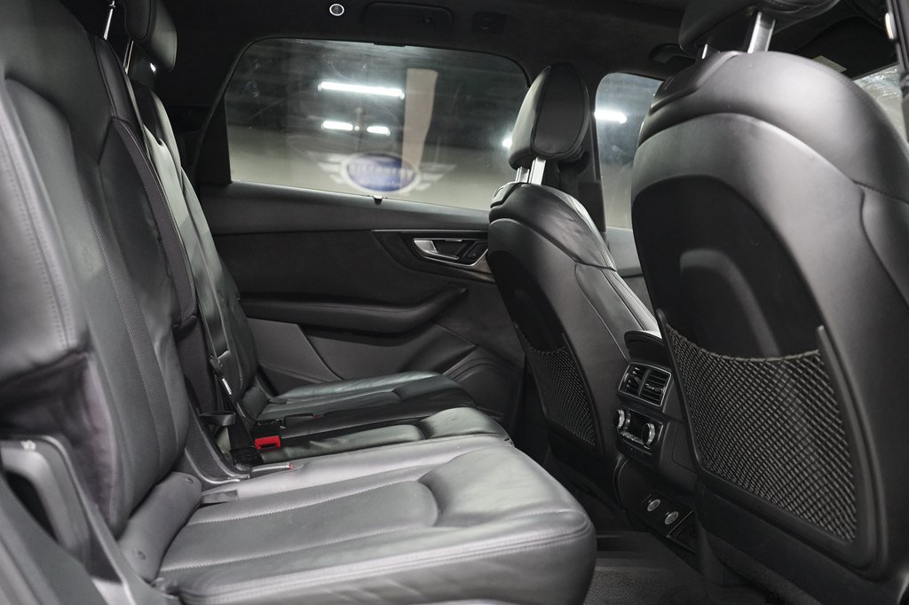 Used 2017 Audi Q7 3.0T Prestige w/ Prestige Package AWD/4WD image 19