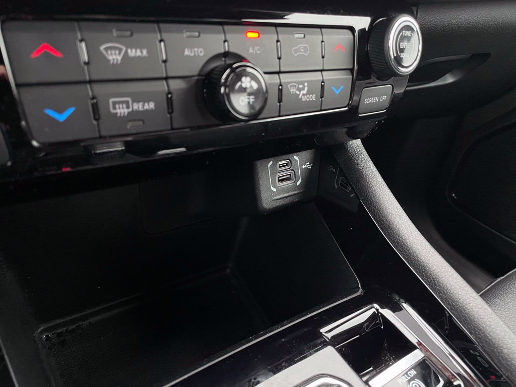 Used 2024 Jeep Compass Limited AWD/4WD image 19