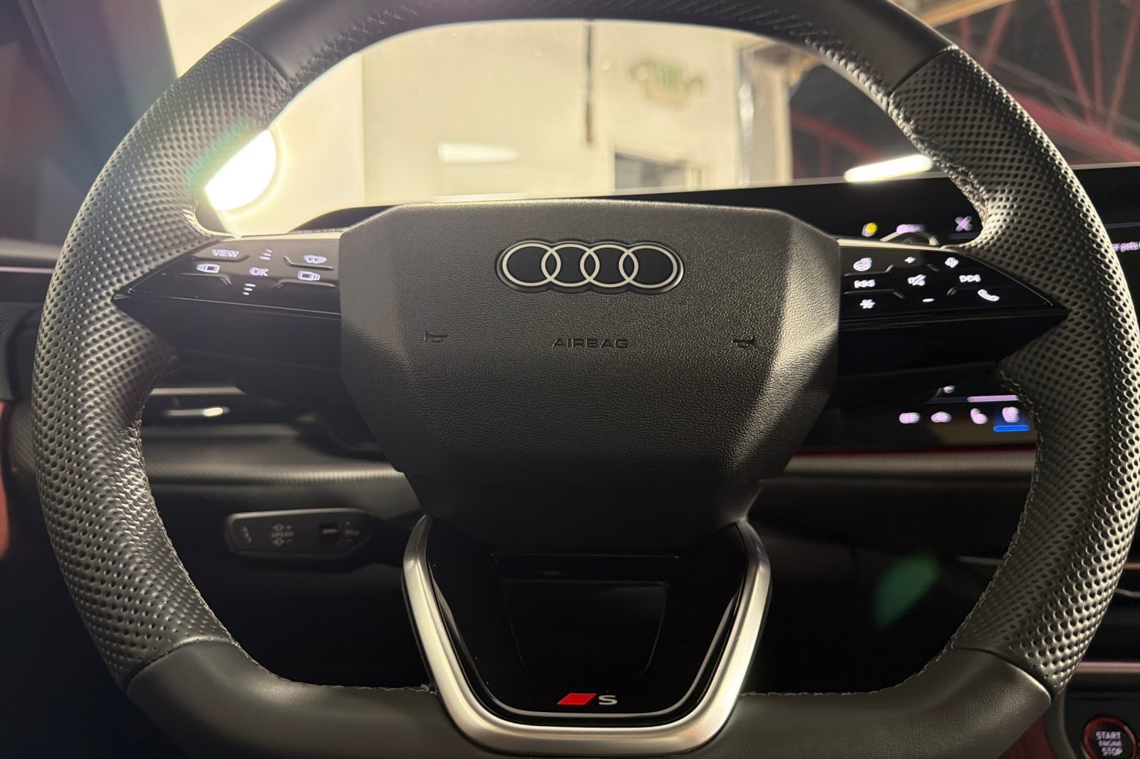 Used 2025 Audi SQ5 Prestige w/ Prestige Package AWD/4WD image 23