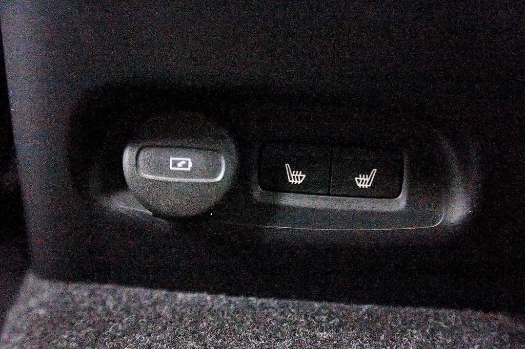 Certified 2023 Volvo C40 P8 Recharge Ultimate image 22