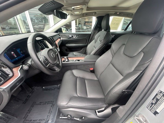 Used 2025 Volvo S60 B5 Plus AWD/4WD image 20