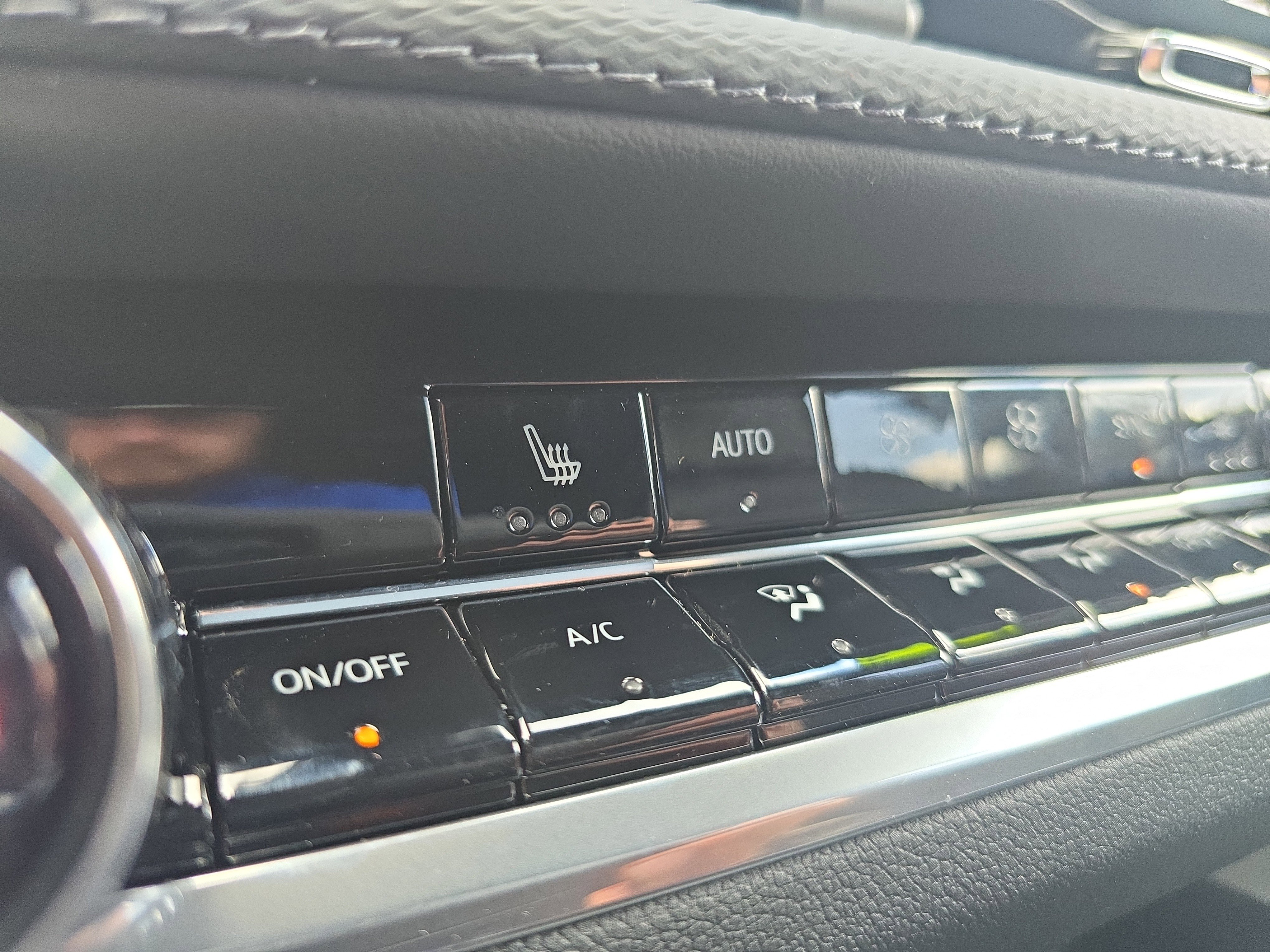 New 2026 Chevrolet Equinox LT w/ Convenience Package II AWD/4WD image 27