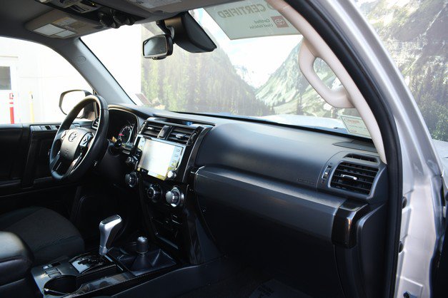 Used 2022 Jeep Grand Cherokee Laredo X AWD/4WD image 24