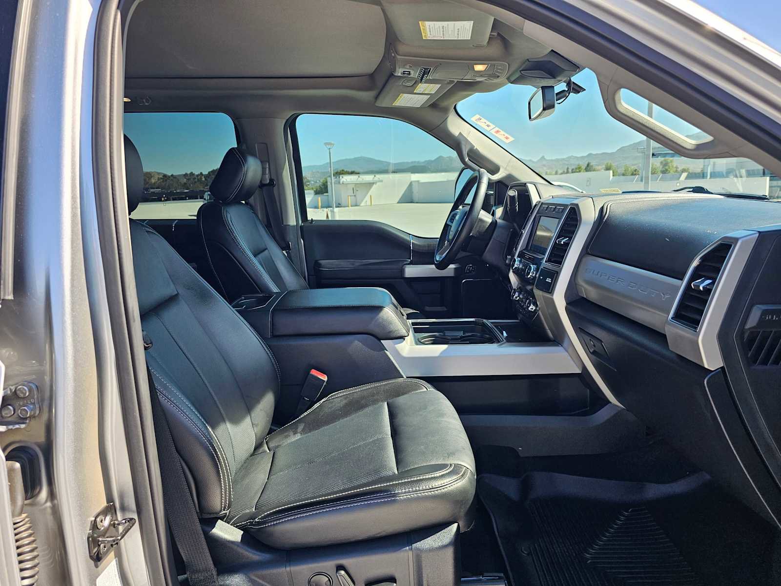 Used 2021 Ford F250 Lariat image 10